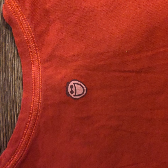 Life is Good Woman's Size Medium Peace Sign Red Short Sleeve Tee Shirt - Picture 5 of 6